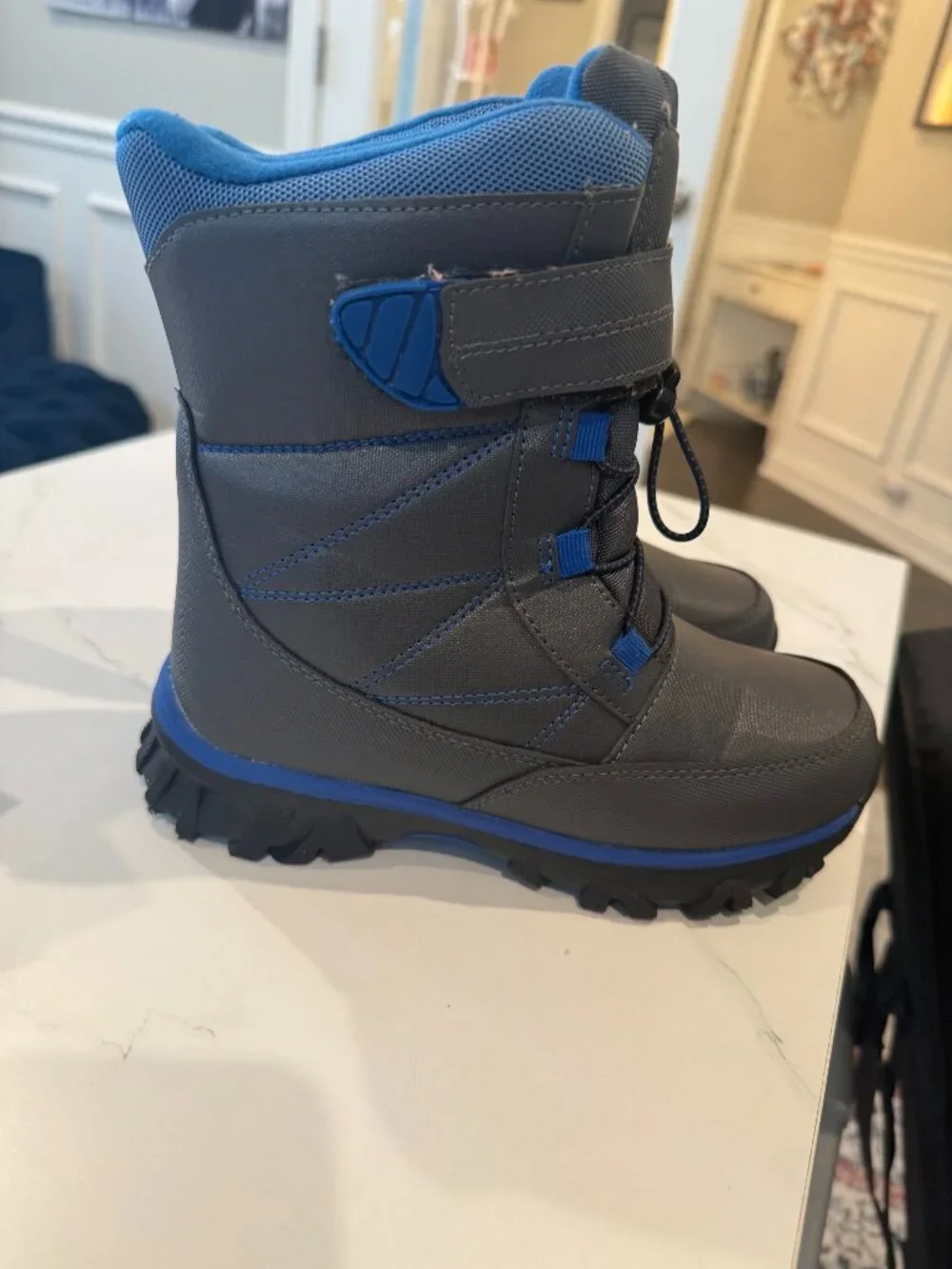 Youth DSG Winter Boots -Size 2